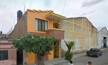 Casa en Venta en C. Belisario Domínguez, Centro, 47910 La Barca, Jal.