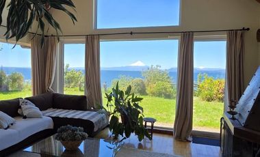 ARRIENDO CASA ORILLA DE LAGO