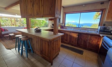 ARRIENDO CASA ORILLA DE LAGO