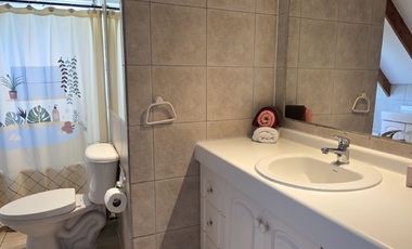 ARRIENDO CASA ORILLA DE LAGO