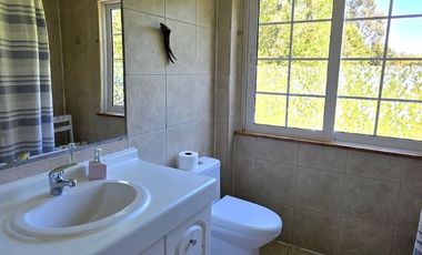 ARRIENDO CASA ORILLA DE LAGO