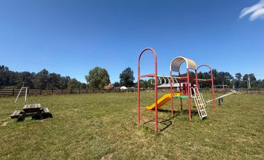 Se Vende Parcela con Bosque Nativo y Estero, Santa Rosa, Paillaco, Región de Los Ríos.