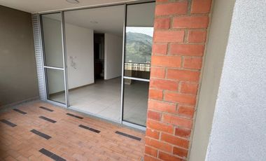 VENTA DE ESPECTACULAR APARTAMENTO DE 71 MT2, CON UNA VISTA INCREIBLE, SECTOR SURAMÉRICA, ITAGUI, ANTIOQUIA