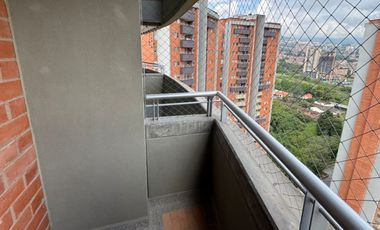 VENTA DE ESPECTACULAR APARTAMENTO DE 71 MT2, CON UNA VISTA INCREIBLE, SECTOR SURAMÉRICA, ITAGUI, ANTIOQUIA