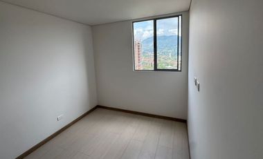 VENTA DE ESPECTACULAR APARTAMENTO DE 71 MT2, CON UNA VISTA INCREIBLE, SECTOR SURAMÉRICA, ITAGUI, ANTIOQUIA