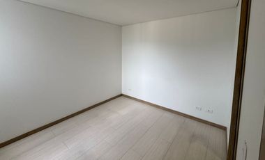 VENTA DE ESPECTACULAR APARTAMENTO DE 71 MT2, CON UNA VISTA INCREIBLE, SECTOR SURAMÉRICA, ITAGUI, ANTIOQUIA