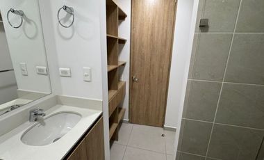 VENTA DE ESPECTACULAR APARTAMENTO DE 71 MT2, CON UNA VISTA INCREIBLE, SECTOR SURAMÉRICA, ITAGUI, ANTIOQUIA