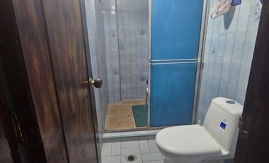 Venta de casa en Manrique central segundo piso con terraza