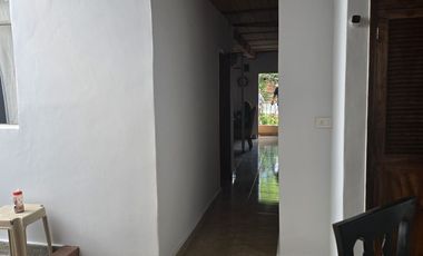Venta de casa en Manrique central segundo piso con terraza