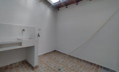 Casa en arriendo Los Naranjo Itagüí