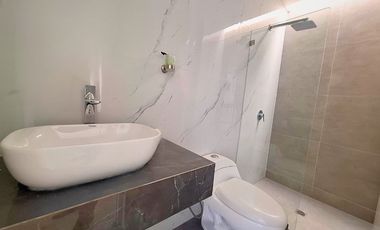 LUJOSA CASA EN VENTA EN TACNA