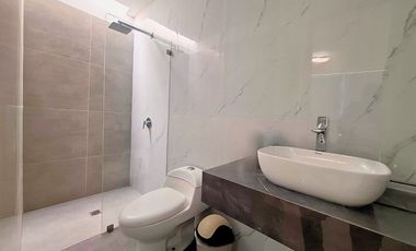 LUJOSA CASA EN VENTA EN TACNA