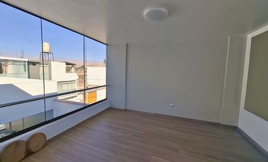 LUJOSA CASA EN VENTA EN TACNA