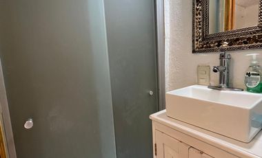 RENTO DEPARTAMENTO AMUEBLADO CENTRICO 1ER PISO EN SAN MIGUEL DE ALLENDE, MAXIMO UNA PERSONA, SIN MASCOTAS