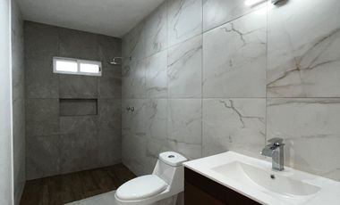 Cómoda Casa en venta de 2 recámaras en Col. El Manantial con amplia terraza