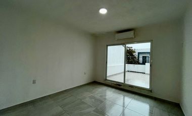 Cómoda Casa en venta de 2 recámaras en Col. El Manantial con amplia terraza