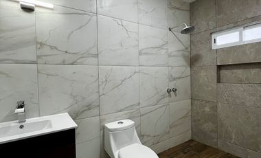 Cómoda Casa en venta de 2 recámaras en Col. El Manantial con amplia terraza