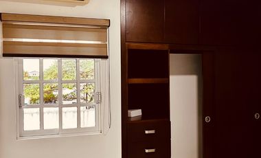 Cómoda Casa en venta de 2 recámaras en Col. El Manantial con amplia terraza