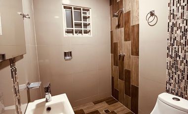 Cómoda Casa en venta de 2 recámaras en Col. El Manantial con amplia terraza