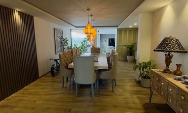 CASA DE LUJO EN RENTA– SECTOR PRIVILEGIADO, Cuenca