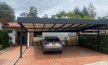 Venta de casa en El Retiro La María 1 solo nivel