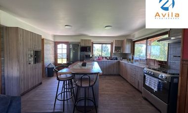 Pucón casa en arriendo mensual Condominio Country Pucón de 4D 3B COD.ARM160