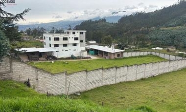 Casa de venta en Otavalo sector Agato, 3373 m2