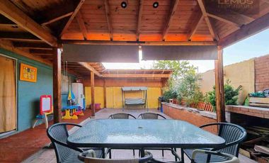 SE VENDE HERMOSA CASA EN VILLA JARDINES DE LOS ANDES