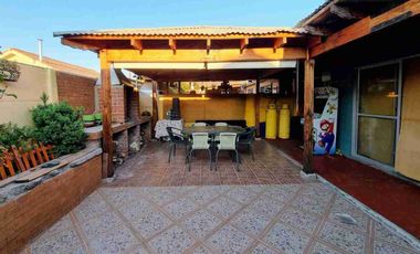 SE VENDE HERMOSA CASA EN VILLA JARDINES DE LOS ANDES