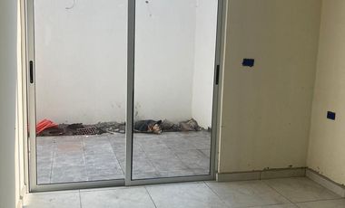 Casa con 3 recámaras en Col. Primero de Mayo Sur en PREVENTA