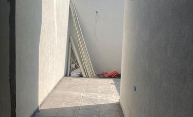 Casa con 3 recámaras en Col. Primero de Mayo Sur en PREVENTA