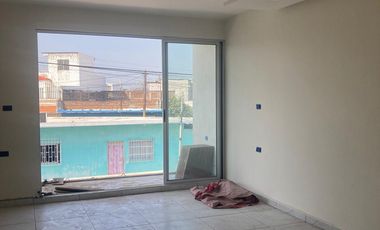 Casa con 3 recámaras en Col. Primero de Mayo Sur en PREVENTA