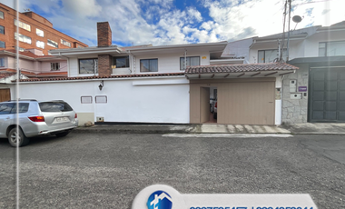 Vendo casa en Cuenca – sector Av. Ordoñez Lasso