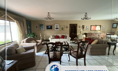 Vendo casa en Cuenca – sector Av. Ordoñez Lasso