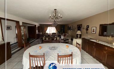Vendo casa en Cuenca – sector Av. Ordoñez Lasso