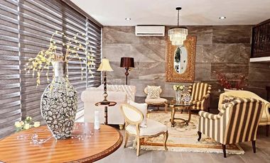 CASA EN VENTA CON ALBERCA EN ZONA DEL CAMPESTRE