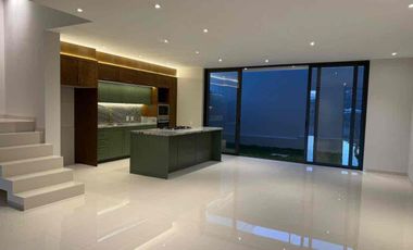 Casa en venta en Solares Residencial