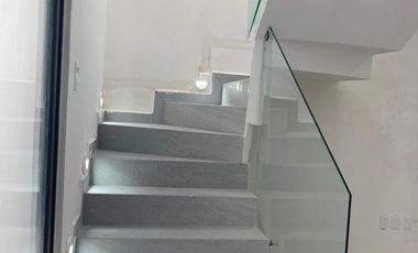 VENTA Casa de 3 recámaras en Col. Primero de Mayo Sur