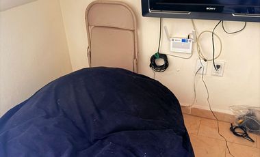 RENTA DEE CASA AMUEBLADA EN BOSQUES DEL DORADO SALIDA LEON SILAO  3 RECAMARAS