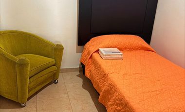 RENTA DEE CASA AMUEBLADA EN BOSQUES DEL DORADO SALIDA LEON SILAO  3 RECAMARAS