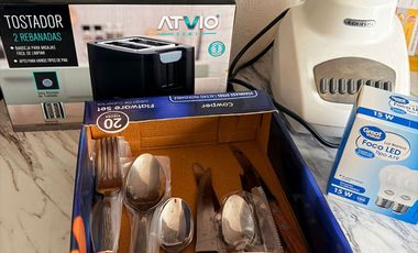 RENTA DEE CASA AMUEBLADA EN BOSQUES DEL DORADO SALIDA LEON SILAO  3 RECAMARAS