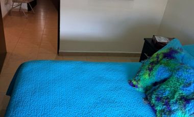 RENTA DEE CASA AMUEBLADA EN BOSQUES DEL DORADO SALIDA LEON SILAO  3 RECAMARAS