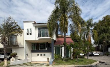 Valle Real, hermosa residencia de 4 recámaras