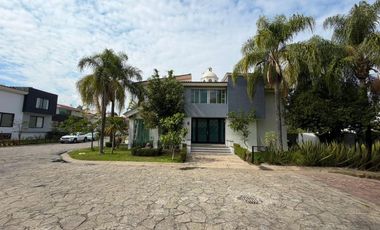 Valle Real, hermosa residencia de 4 recámaras