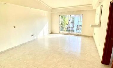 Valle Real, hermosa residencia de 4 recámaras