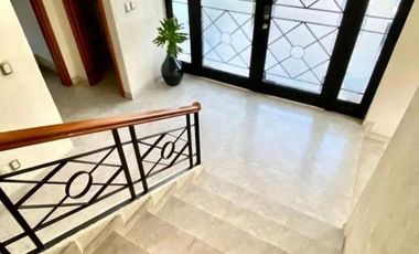 Valle Real, hermosa residencia de 4 recámaras