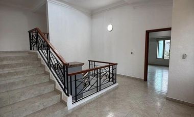 Valle Real, hermosa residencia de 4 recámaras