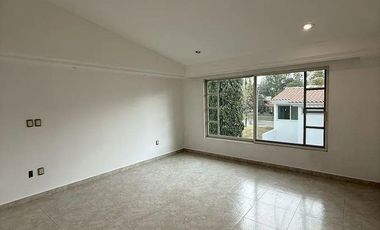 Valle Real, hermosa residencia de 4 recámaras