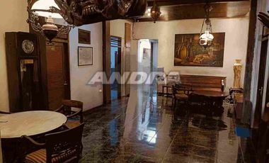 Hotel di jual di Solo Surakarta dekat sriwedari manahan Radjiman