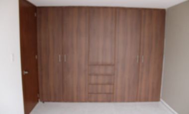 Casa de 3 niveles en Calle 99 B Poniente 115 Colonia Arboledas de Loma Bella a 2 cuadras Av. 16 de septiembre